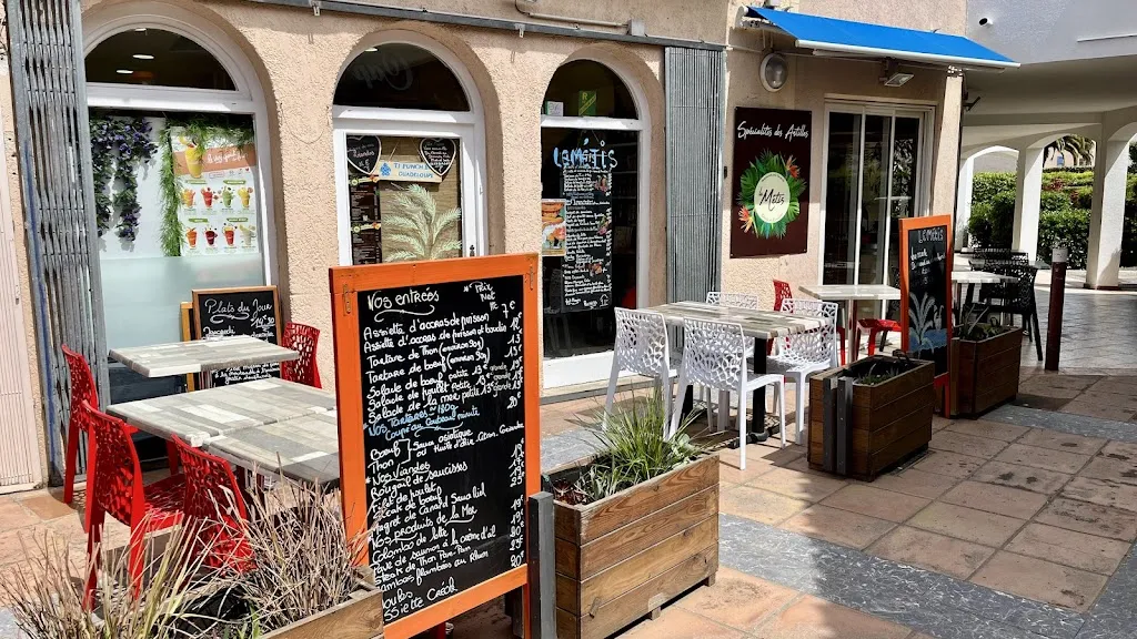 Le Métis_Saint-Cyprien_slider_image_1