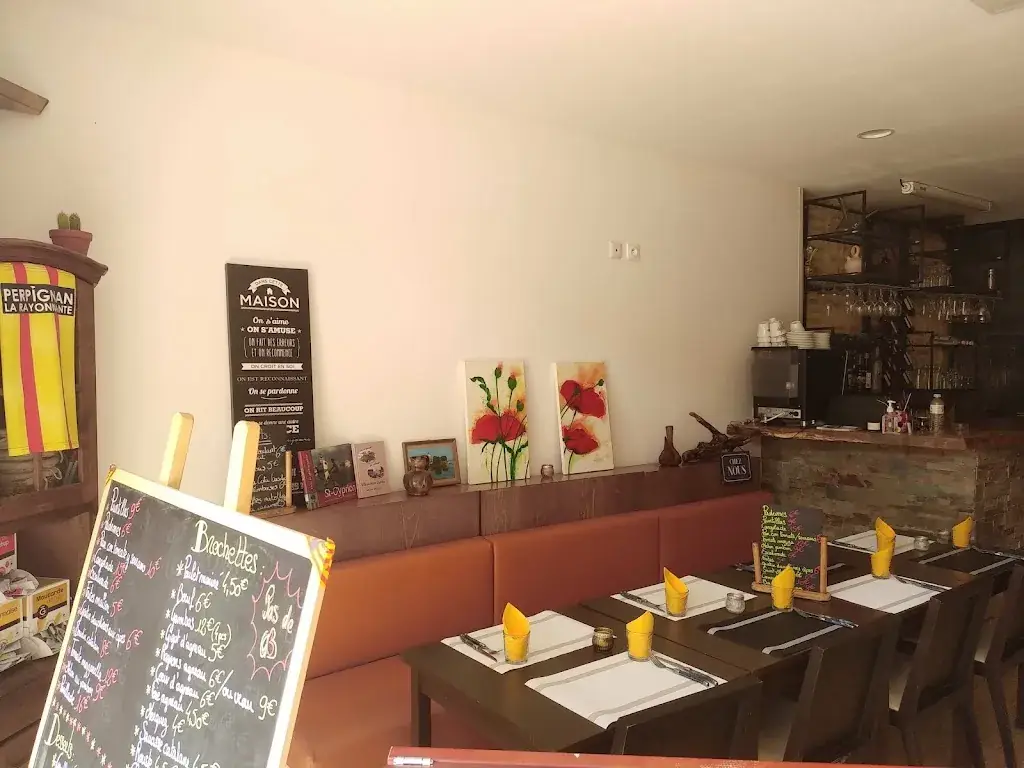 La Maison restaurant in Saint-Cyprien