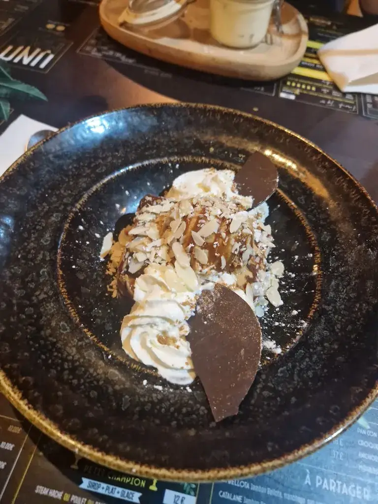 Gmy 3455_Uno Mas_Saint-Cyprien_review