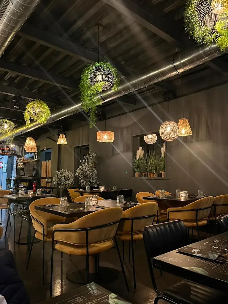 Uno Mas_Saint-Cyprien_slider_image_1