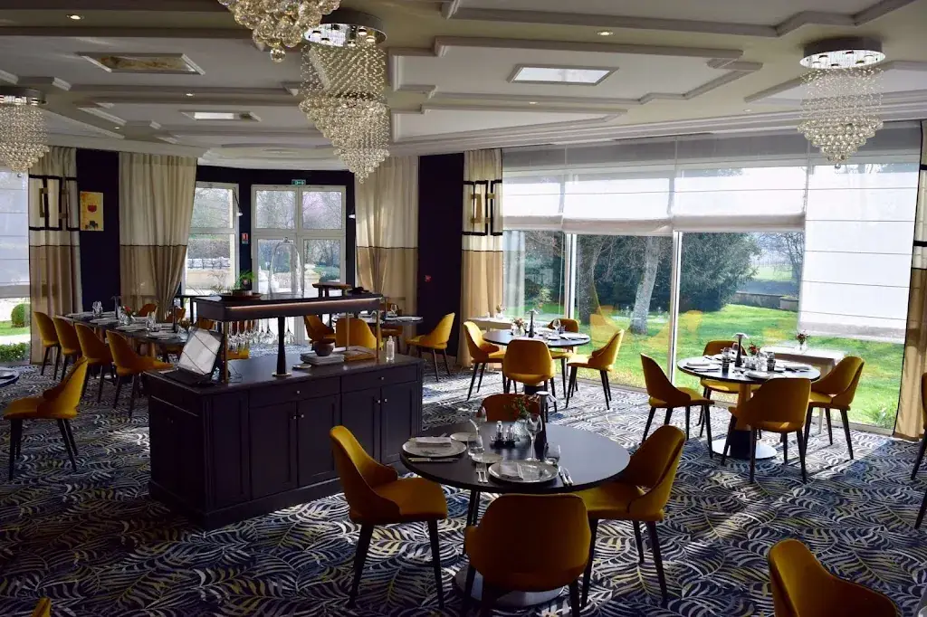 Restaurant Clos de la Ribaudière_Chasseneuil-du-Poitou_slider_image_1