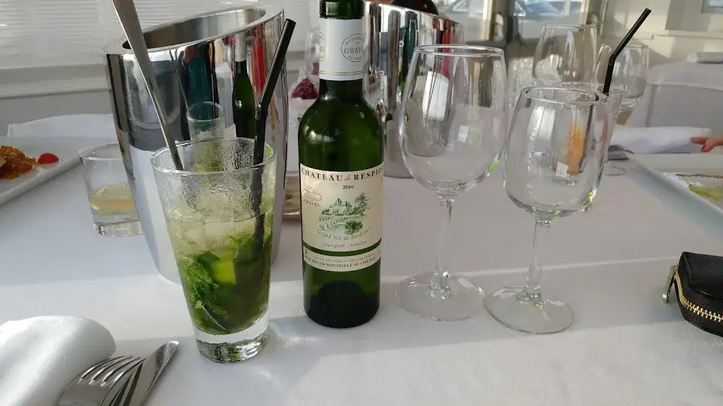 Melissa A_Le Cardinal des Mers_Saint-Georges-de-Didonne_review