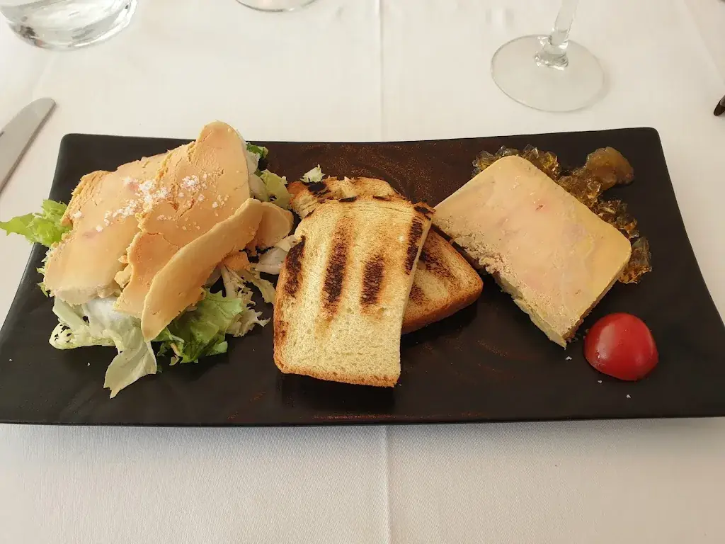 Gareth Price_Le Cardinal des Mers_Saint-Georges-de-Didonne_review