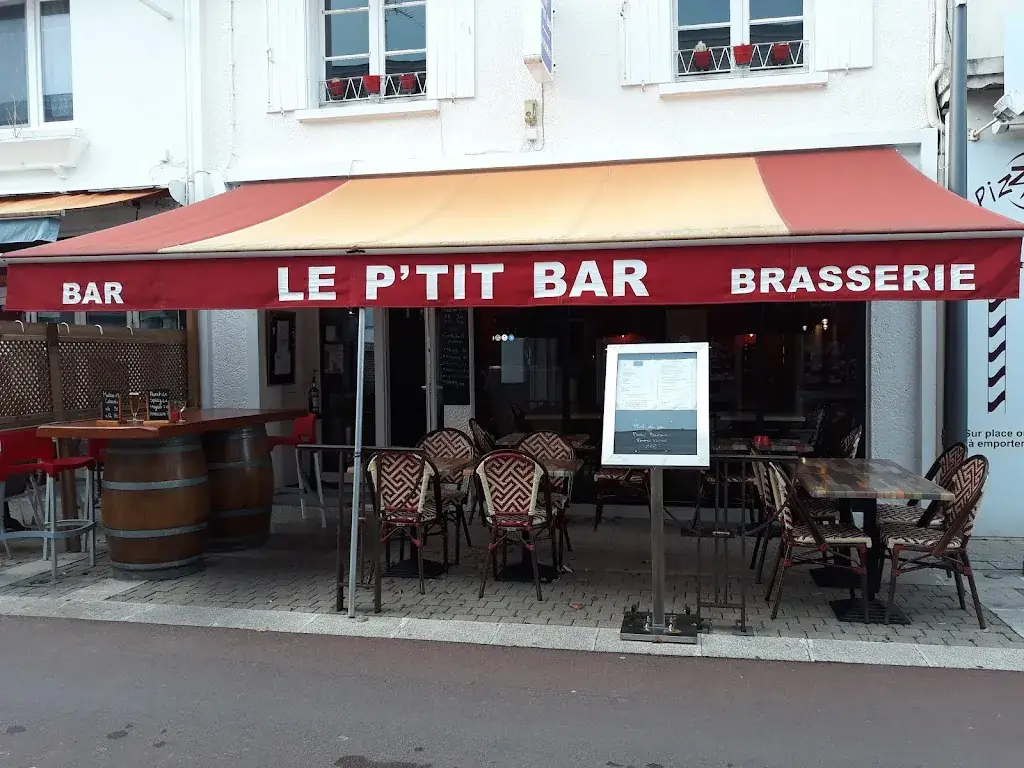 Le P'tit Bar St-Georges-de-Didonne restaurant in Saint-Georges-de-Didonne