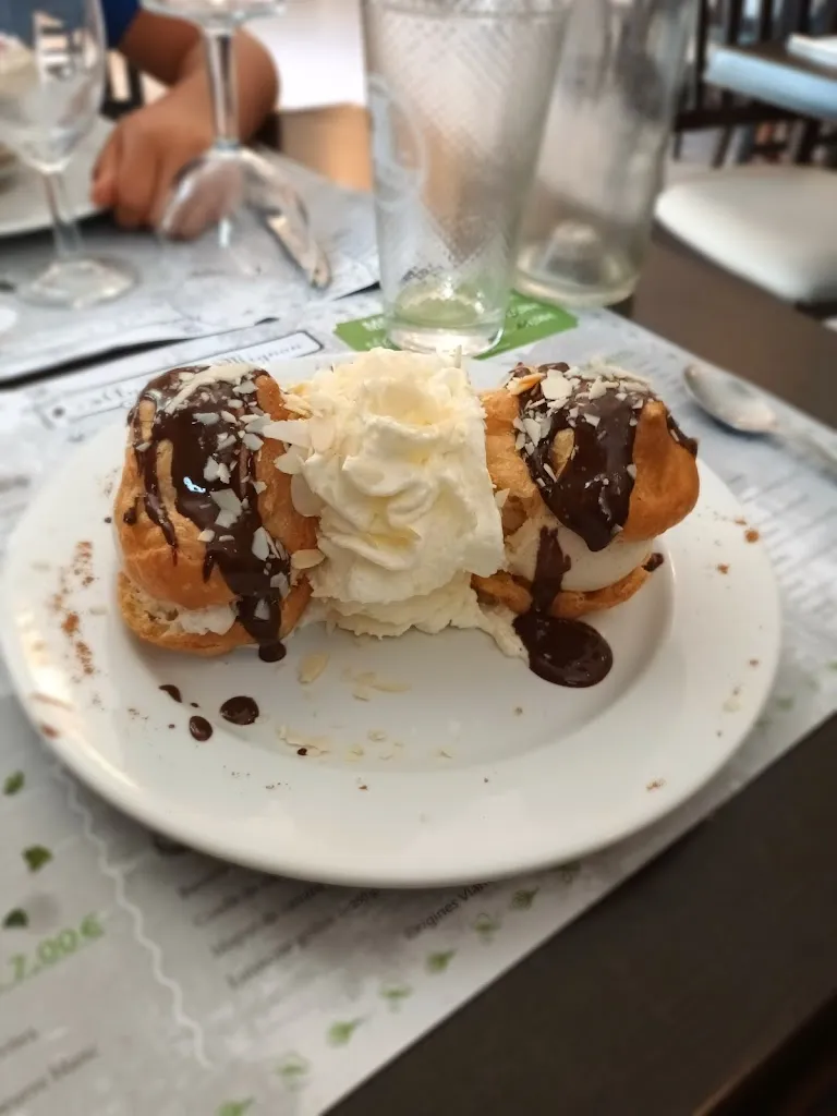 Julien. L_Au Vieux Mignon_Saint-Hilaire-la-Palud_review