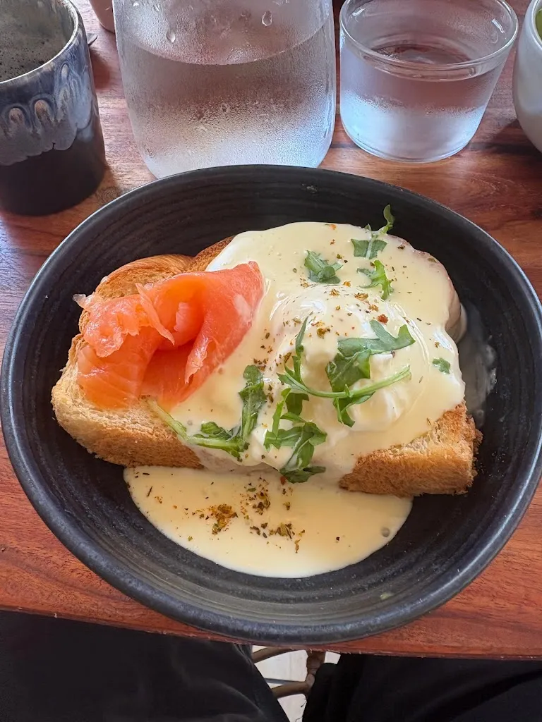 Oliver Knight _Horizon Brunch_Saint-Jean-de-Luz_review