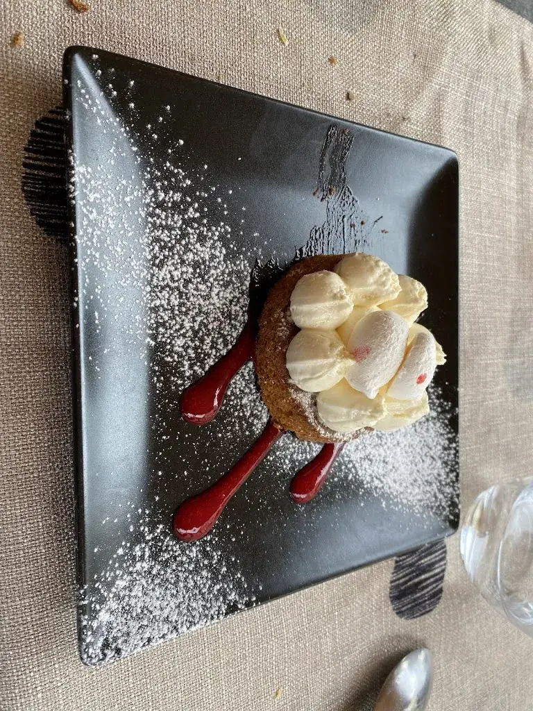 Robert Giret_Trait d'Union_Thouars_review