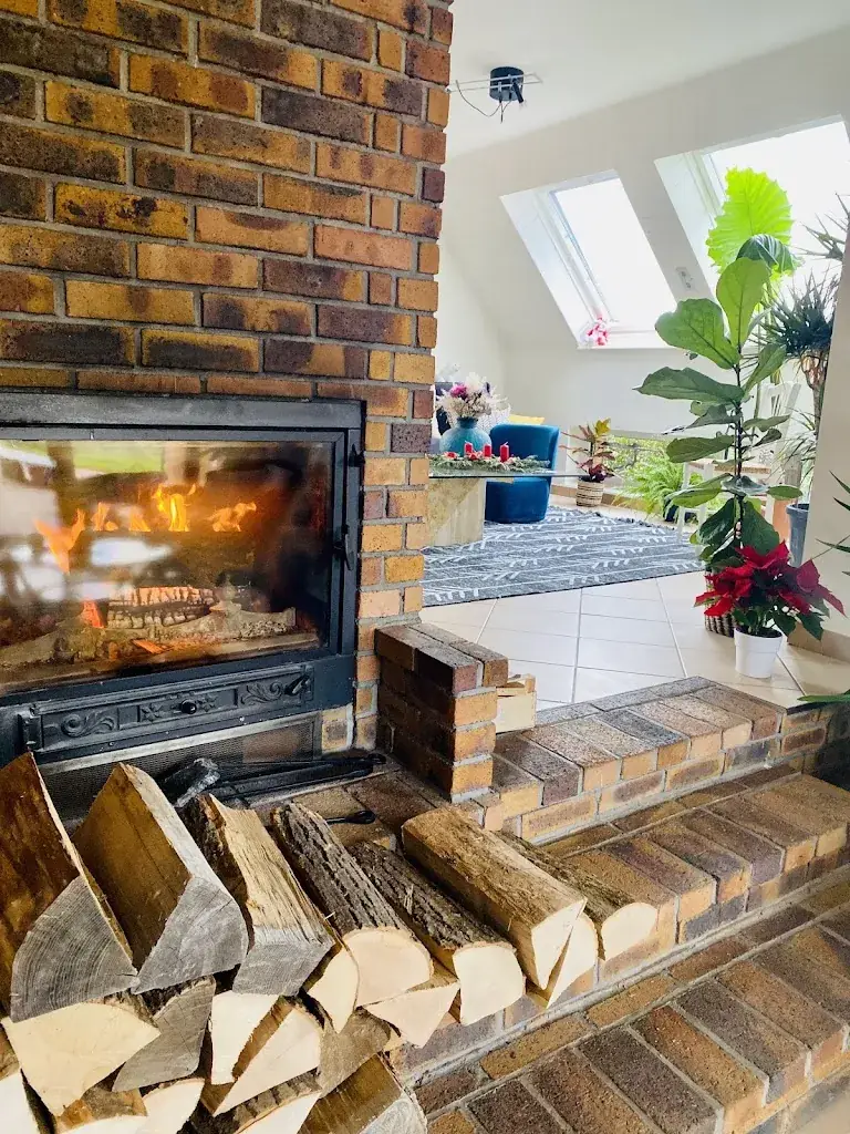 Erin Clause_Chez Max_Saint-Hippolyte_review