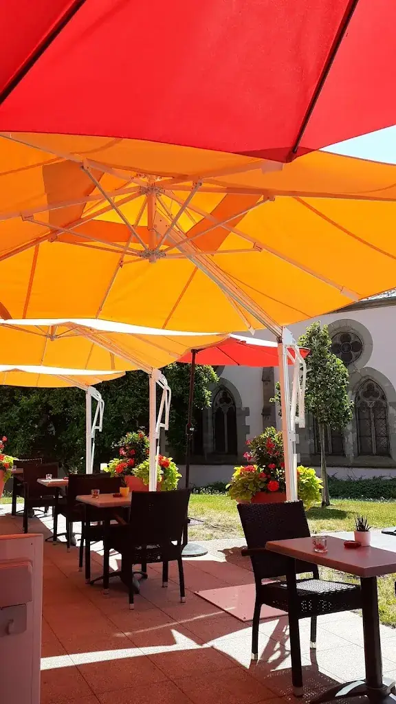 Le Marché Du Château Restaurant in Saint-Hippolyte