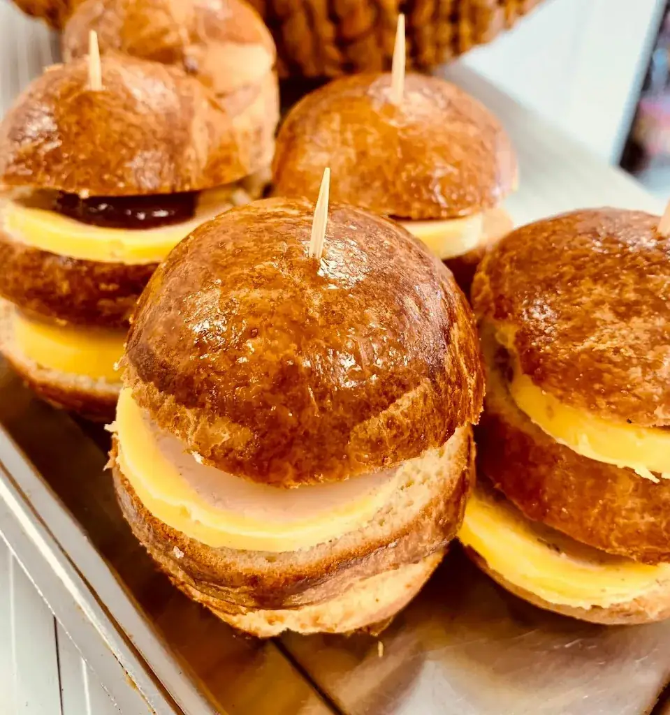 La Cuisine de Georges_Saint-Just-le-Martel_slider_image_2