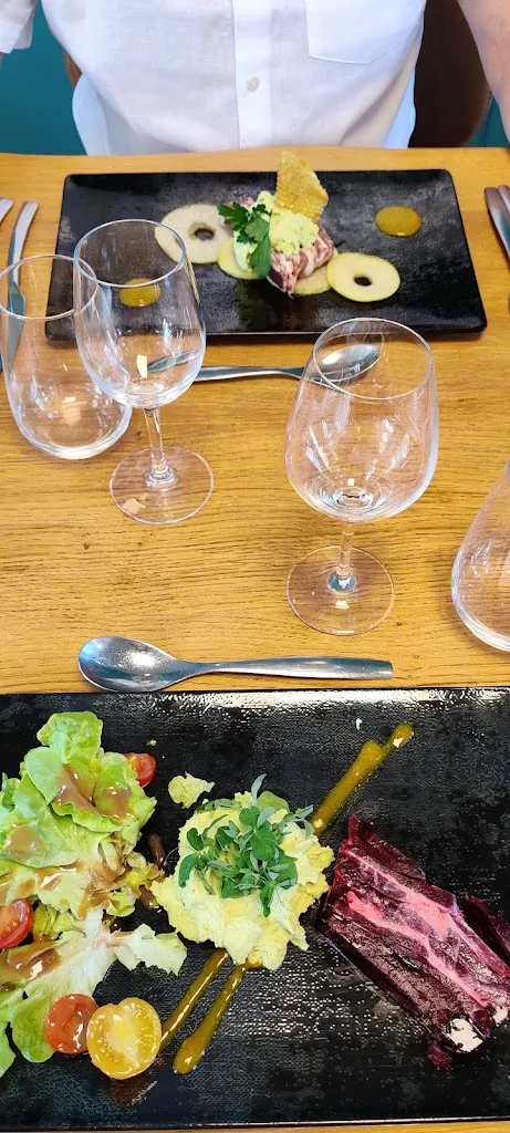 Lesley Lockyer_Le Saint Laurent_Saint-Laurent-sur-Gorre_review