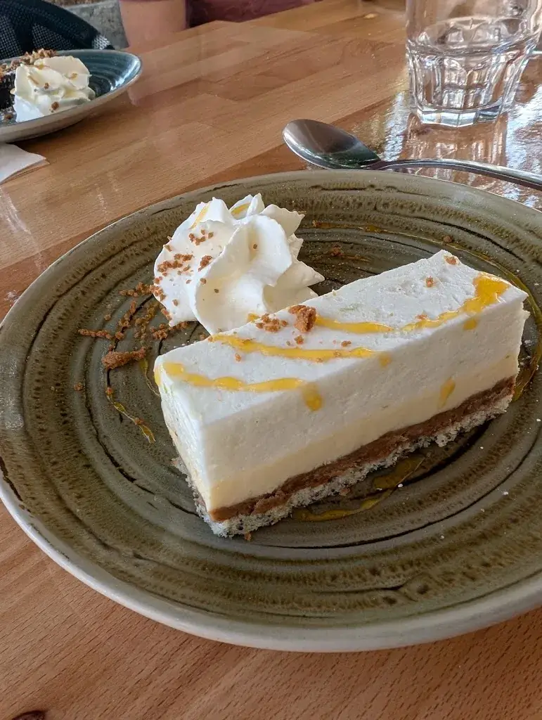 A D_Le Café de la Place_Saint-Laurent-de-la-Prée_review