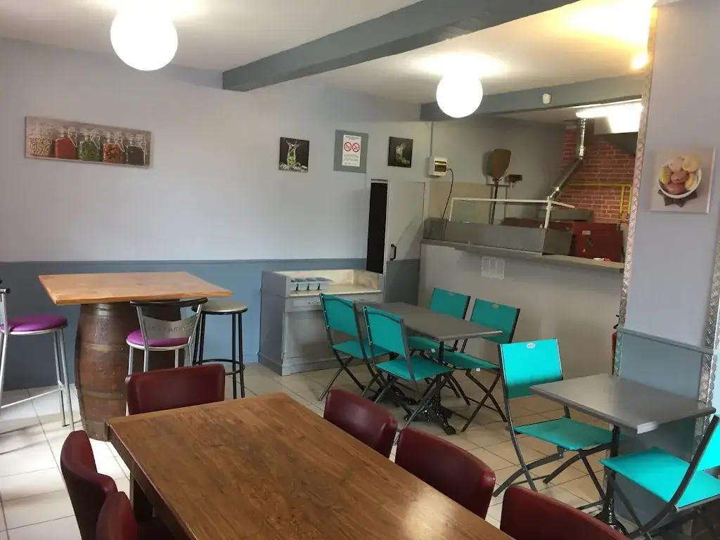 Le Zinc de St Pierre_Saint-Laurent-de-la-Prée_slider_image_3