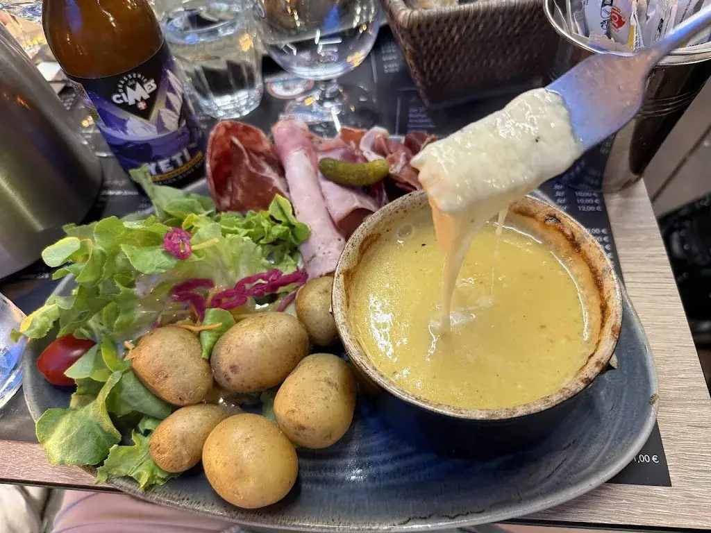 C F_La Bastille à Raoul_Annecy_recensione