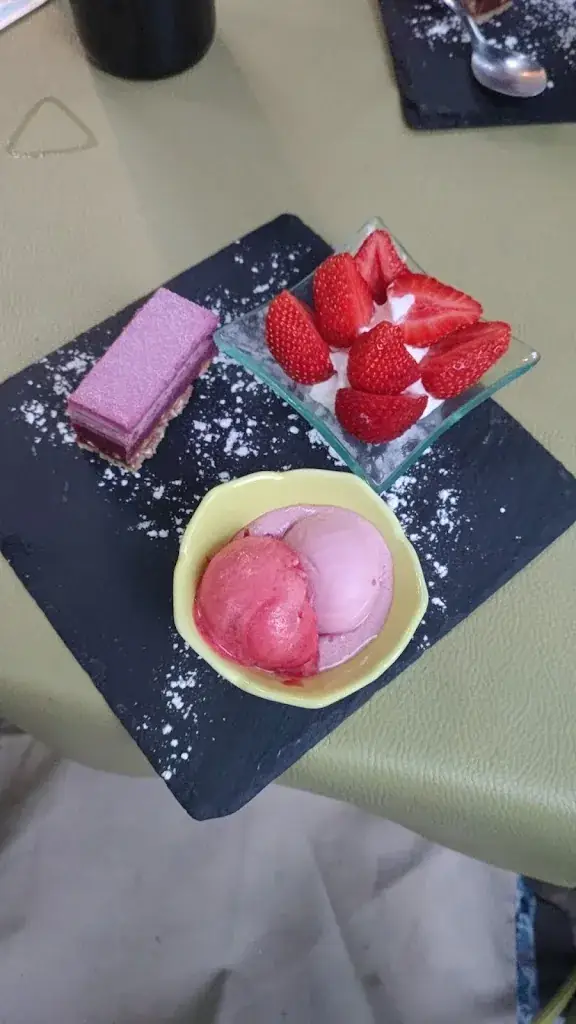 Menu_Les Airelles - Apparthôtel les Tilleuls - Restaurant Le Médiéval_Saint-Macaire_image_4