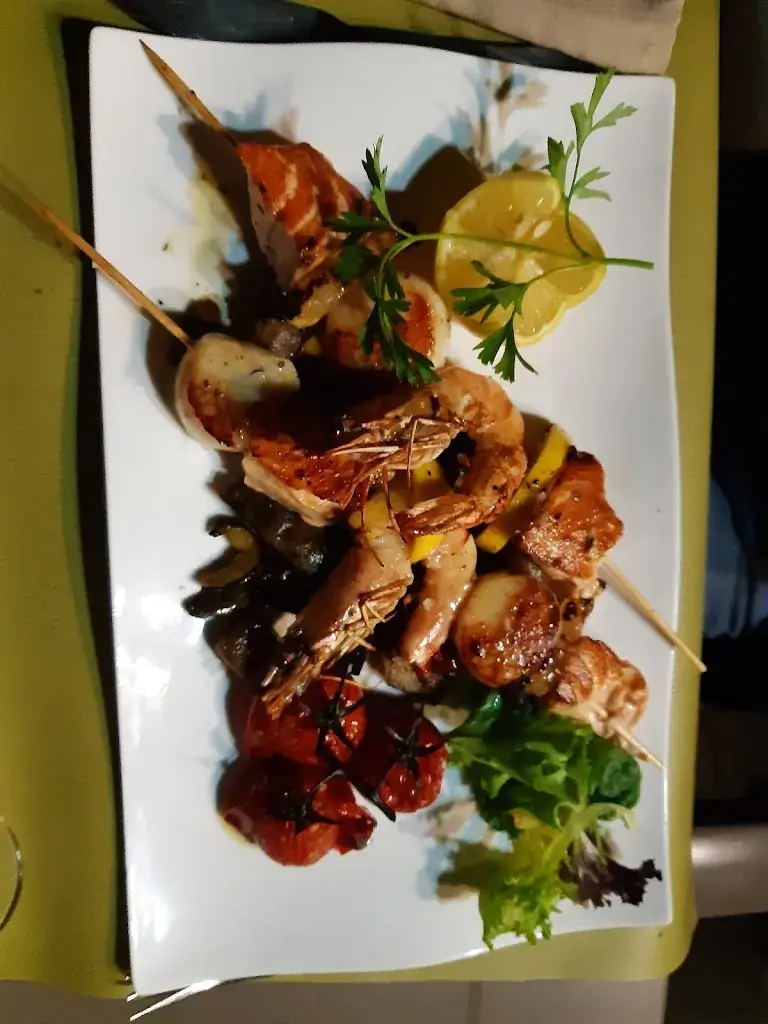 Menu_Les Airelles - Apparthôtel les Tilleuls - Restaurant Le Médiéval_Saint-Macaire_image_6