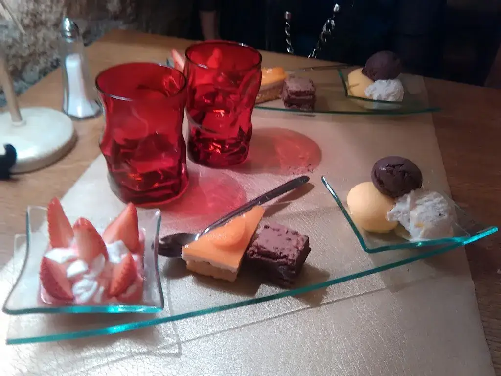 Menu_Les Airelles - Apparthôtel les Tilleuls - Restaurant Le Médiéval_Saint-Macaire_image_7