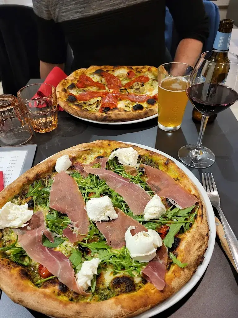 Pizzeria Bella ciao_Grand-Lemps_slider_image_2