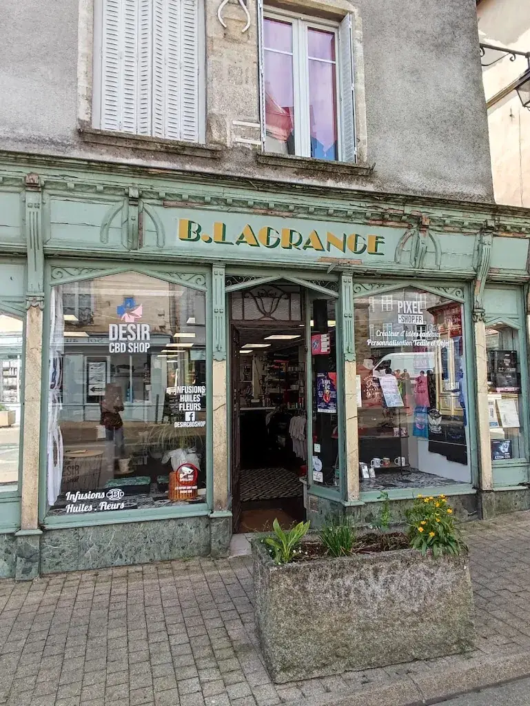 LES DEUX TOURS restaurant in Saint-Léonard-de-Noblat