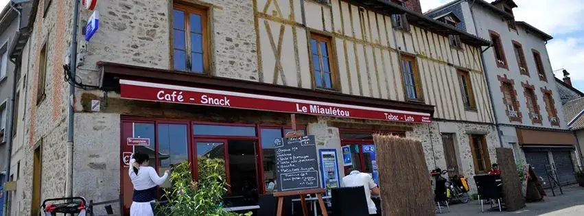 Bar-tabac - Le Miaulétou restaurant in Saint-Léonard-de-Noblat