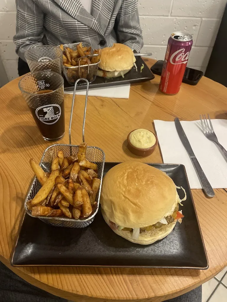 Baptiste Vidal_BAB_Saint-Léonard-de-Noblat_review