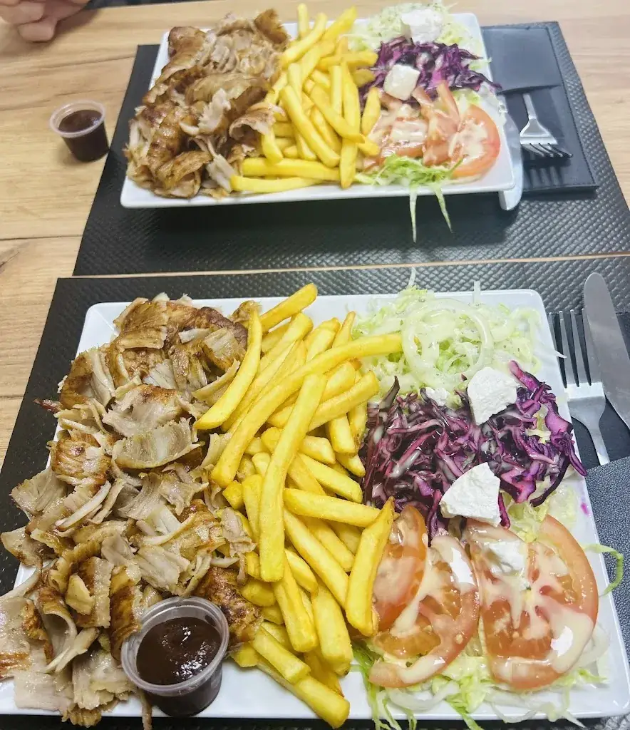 Titaina TERIITAUMIHAU DENIS_Doski kebab_Saint-Léonard-de-Noblat_review