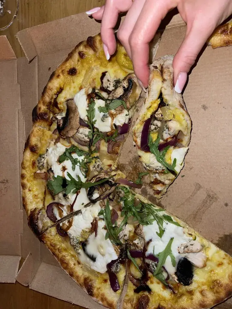 Nono Clo_bella pizza saint mariens_Saint-Mariens_review