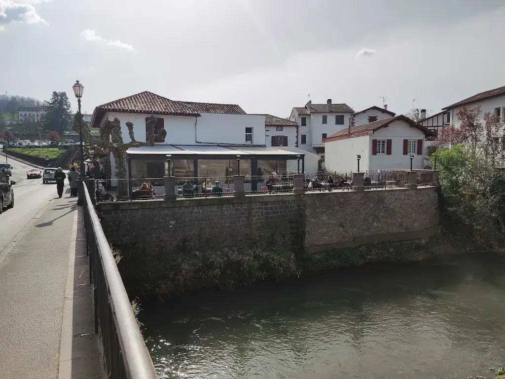 Rutas Afa_Café Ttipia_Saint-Jean-Pied-de-Port_review