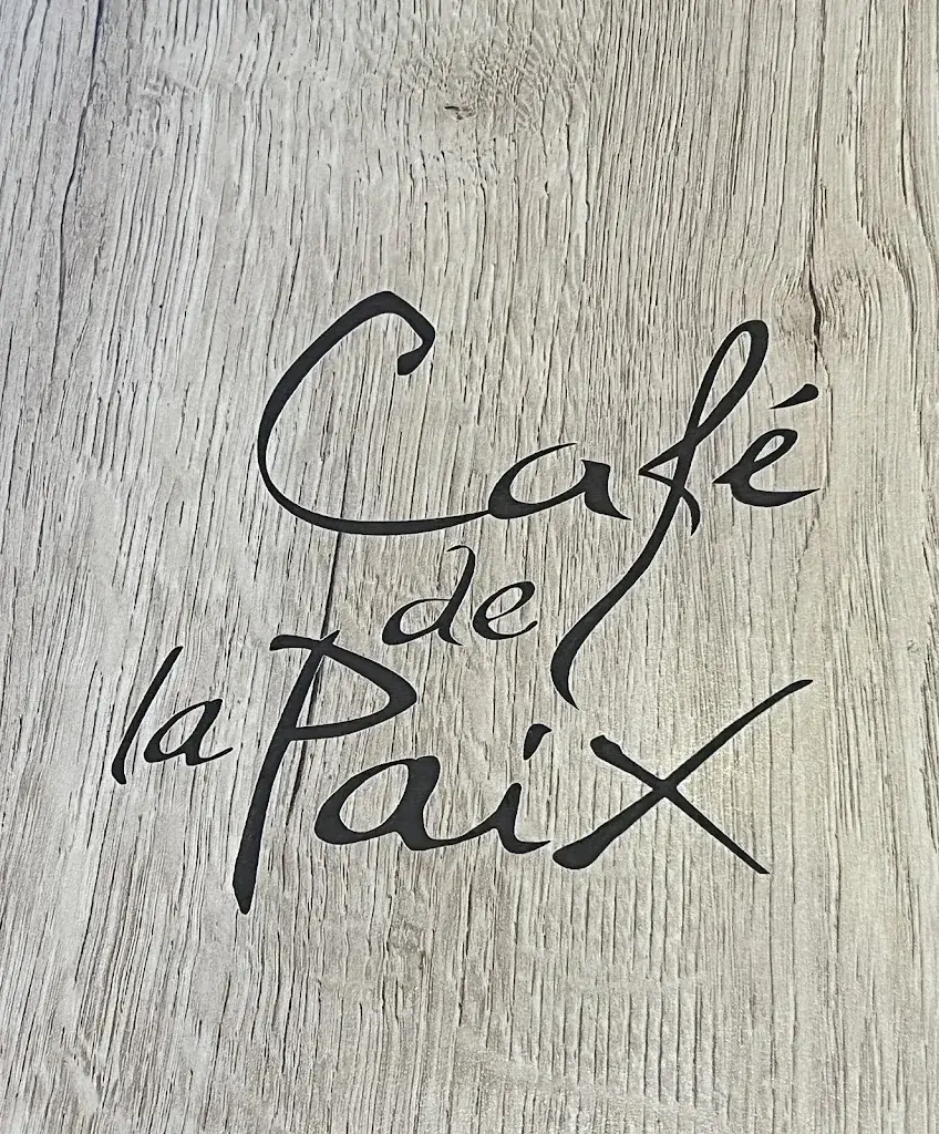 Kristi Baumbach_Café de la Paix_Saint-Jean-Pied-de-Port_review