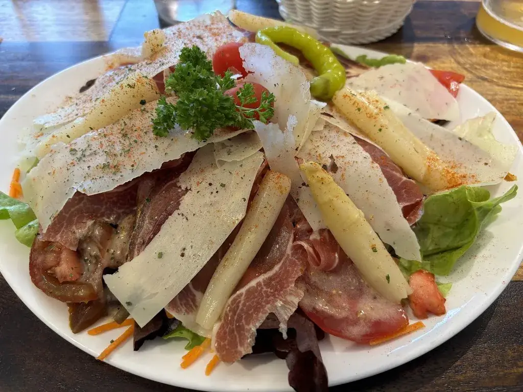 Malcolm Goodall_Le Kawa_Saint-Jean-Pied-de-Port_recensione