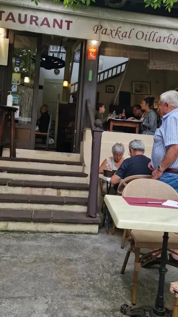 Restaurant Oillarburu_Saint-Jean-Pied-de-Port_slider_image_2