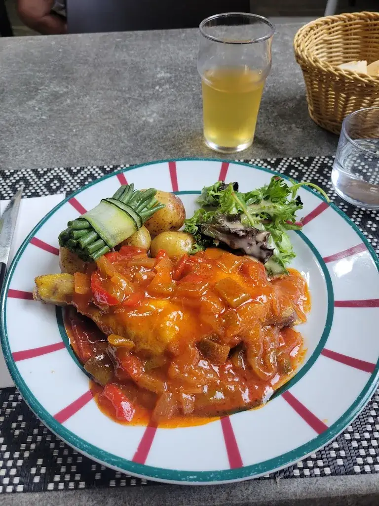 George Ehrgott_Restaurant Cidrerie Hurrup Eta Klik_Saint-Jean-Pied-de-Port_review