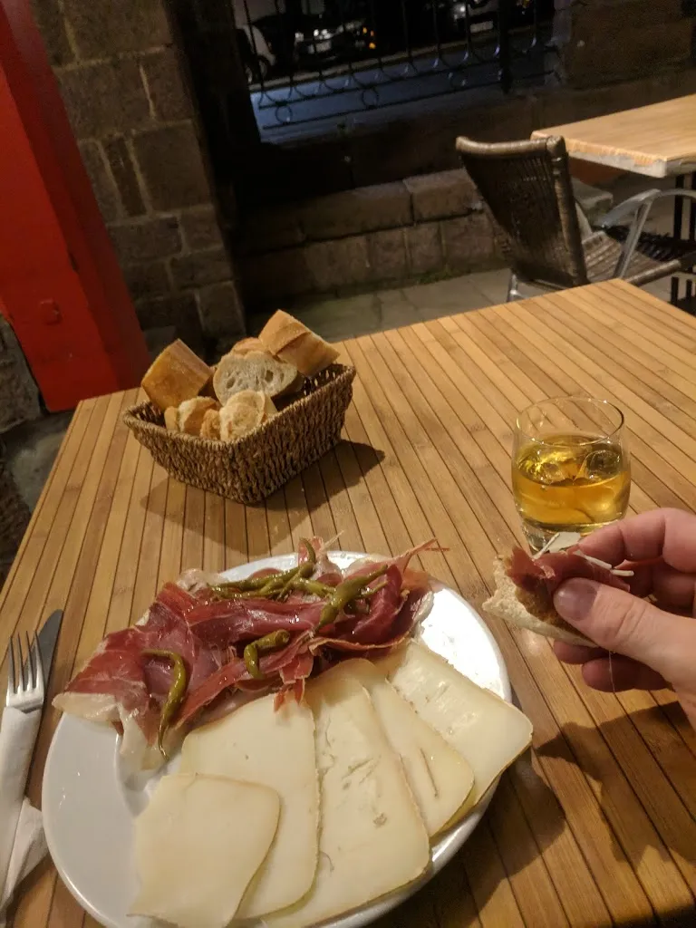 Joe Landry_Le Relais de la Nive_Saint-Jean-Pied-de-Port_review