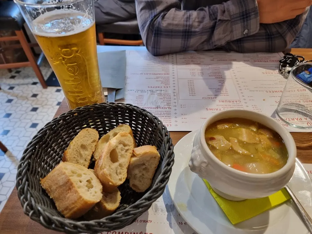 Janet Lee_XOKO_Saint-Jean-Pied-de-Port_review