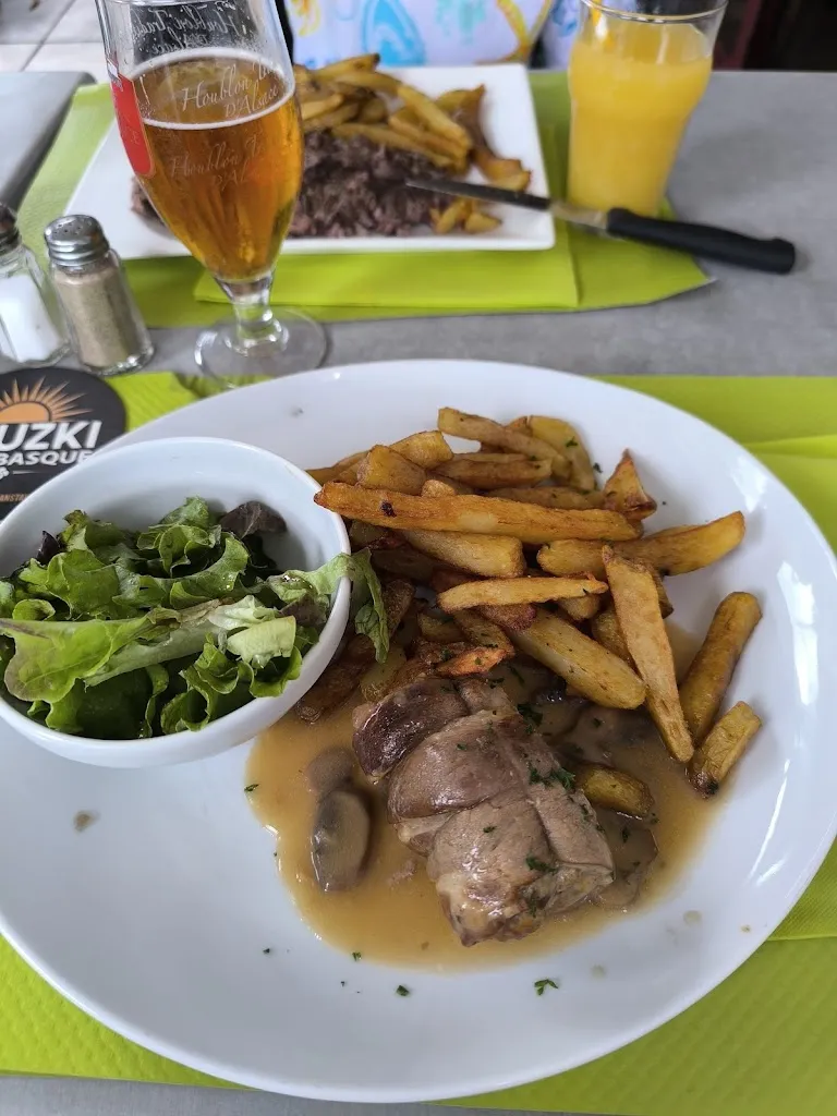 Raul marin munuera_Bar Brasserie du Trinquet_Saint-Jean-Pied-de-Port_review