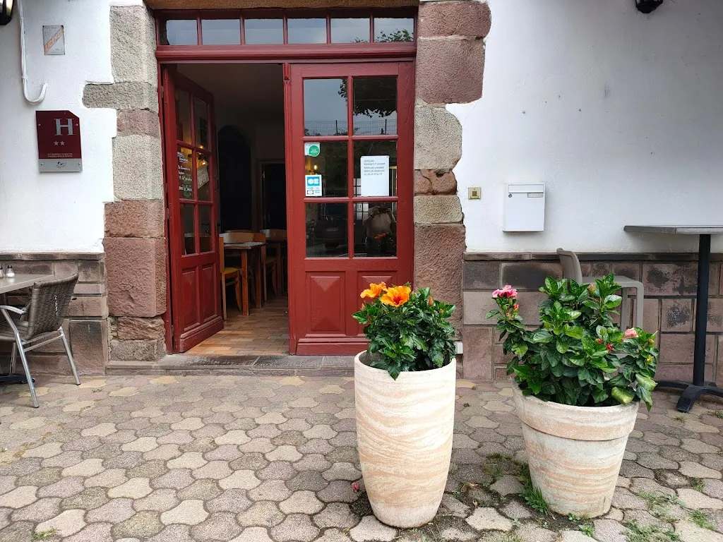 Hôtel Restaurant des Remparts restaurant in Saint-Jean-Pied-de-Port