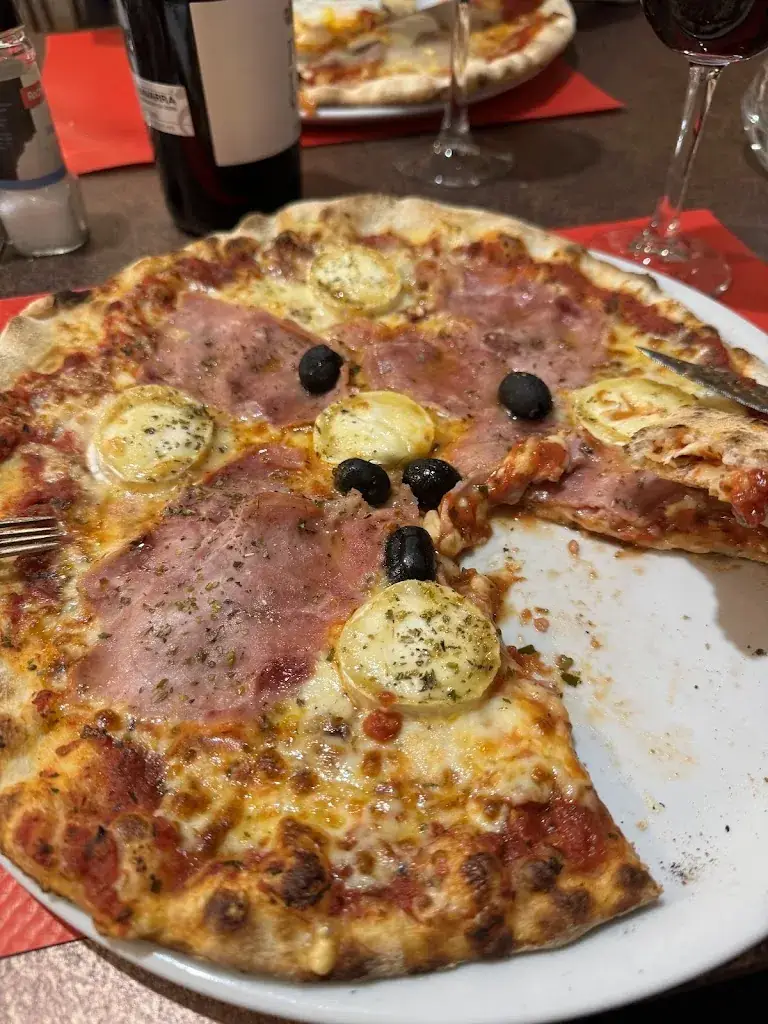 Jacin Lee_Pizza K_Saint-Jean-Pied-de-Port_review