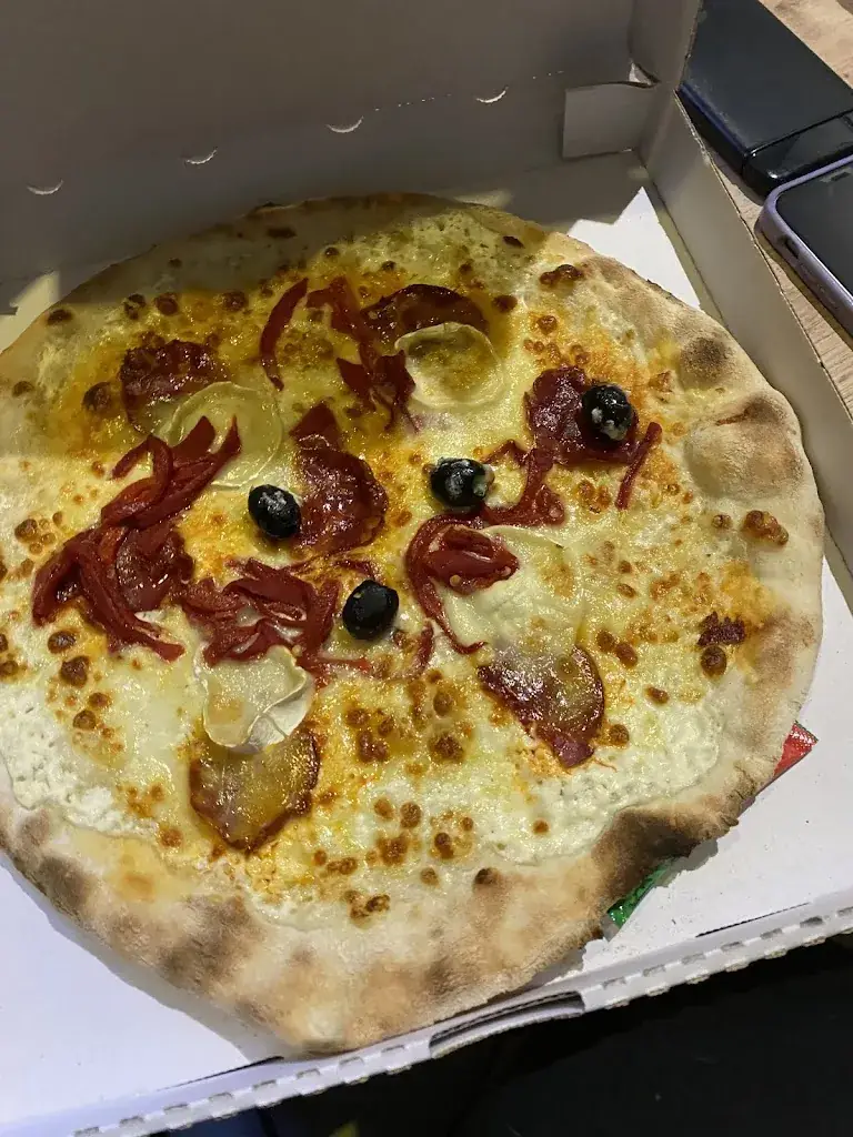 Pizza K_Saint-Jean-Pied-de-Port_slider_image_3