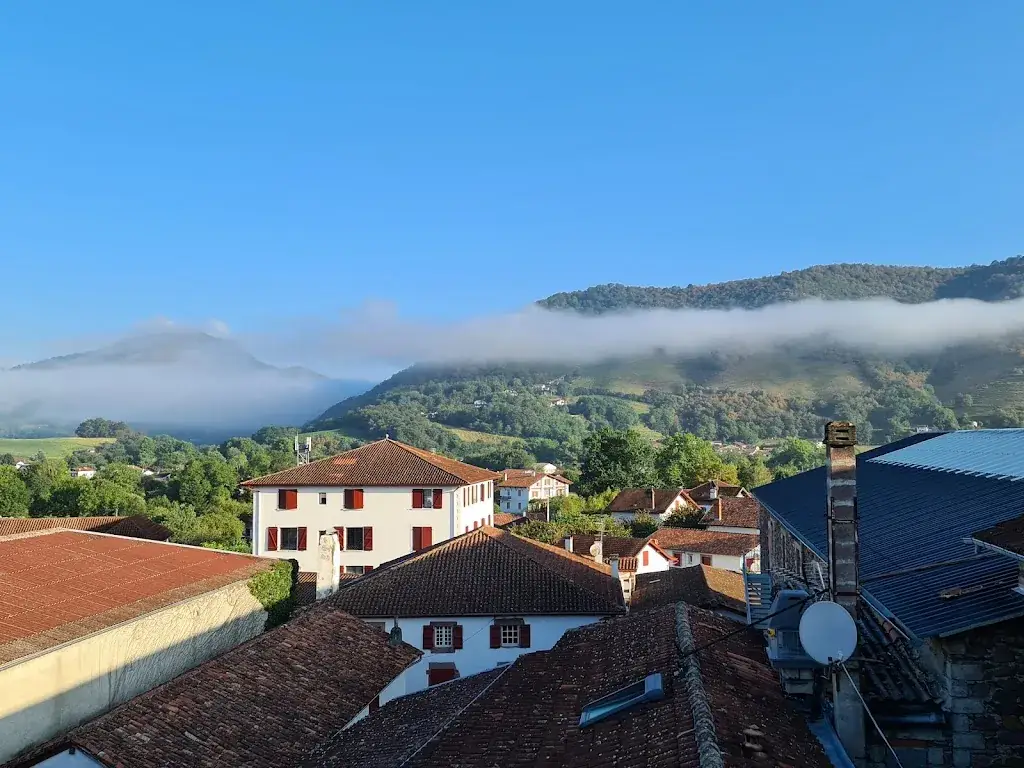 Kim McNeill_Restaurant Hotel Itzalpea_Saint-Jean-Pied-de-Port_review