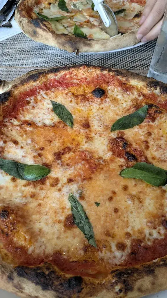 Gabirel BN_Damico's - Restaurant italien & Pizza napolitaine à Saint-Jean-Pied-De-Port_Saint-Jean-Pied-de-Port_review