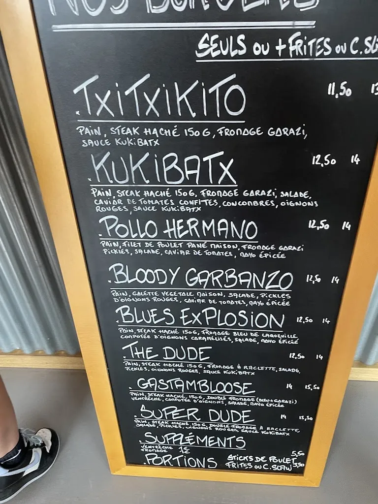 E P_Kukibatx Kafe_Saint-Jean-Pied-de-Port_review