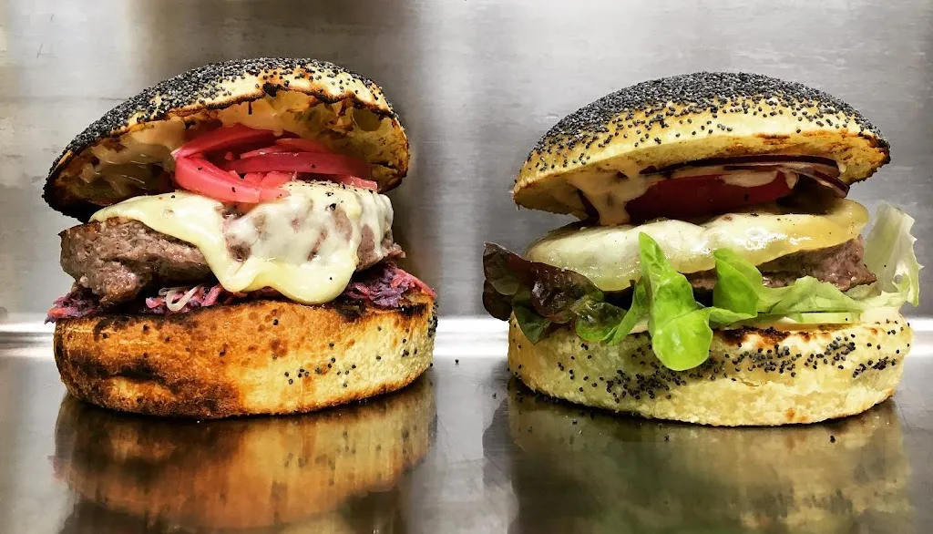 Kukibatx Kafe_Saint-Jean-Pied-de-Port_slider_image_2