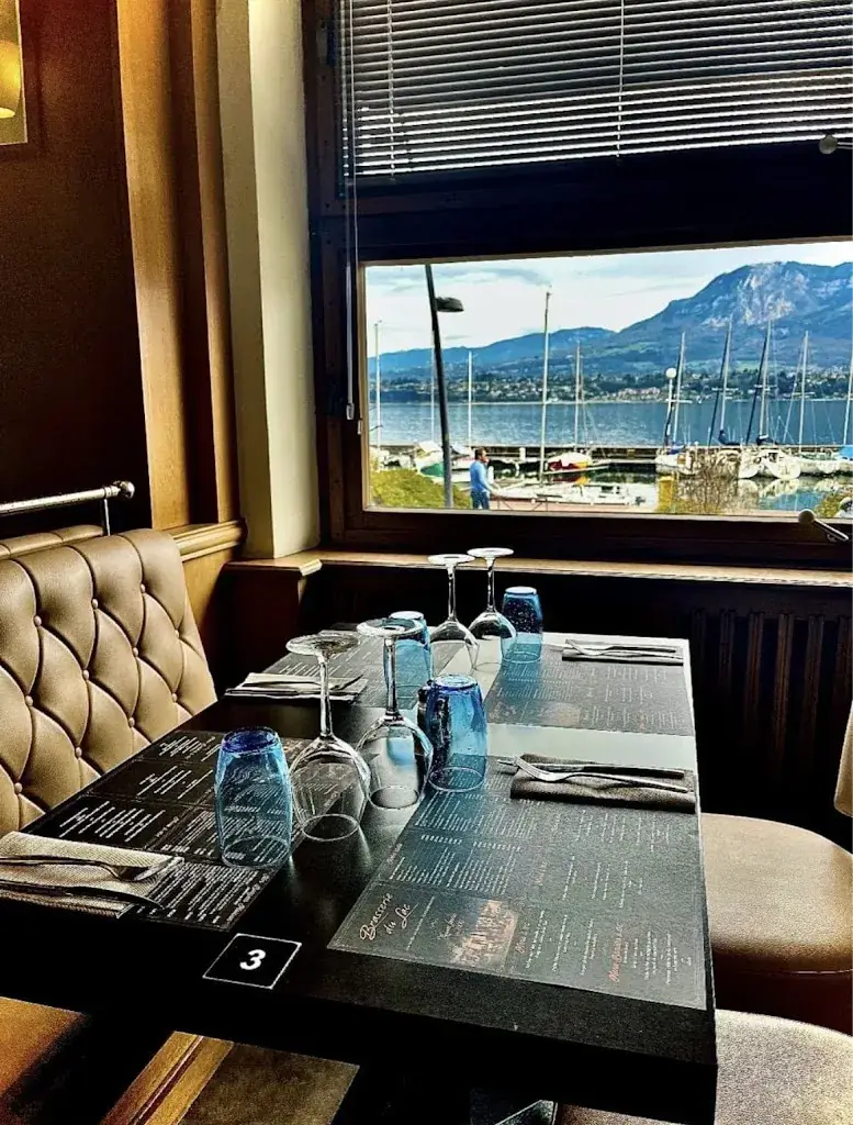 La Brasserie Du Lac restaurante en Bourget-du-Lac
