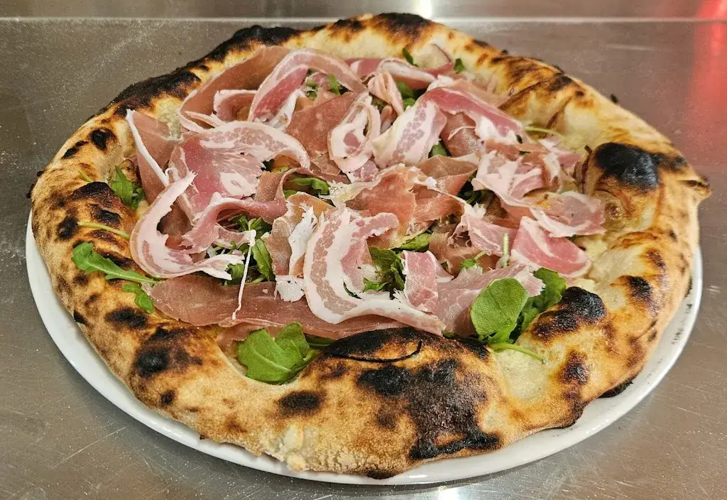 Menu_Pizzeria La Casa Napolitana_Saint-Médard-de-Guizières_image_4