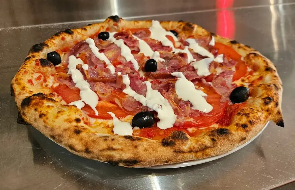 Pizzeria La Casa Napolitana_Saint-Médard-de-Guizières_slider_image_2