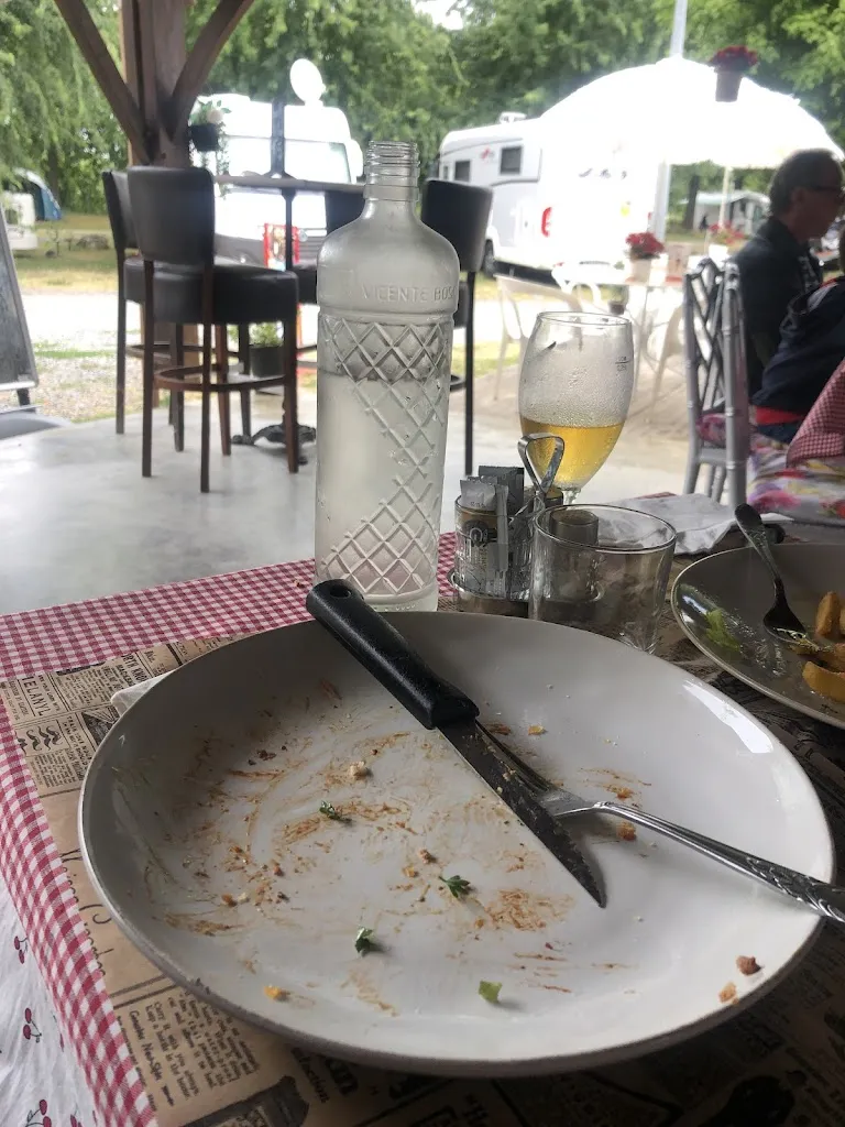 Une vie Bohême_La P'tite Guinguette_Saint-Médard-de-Guizières_review