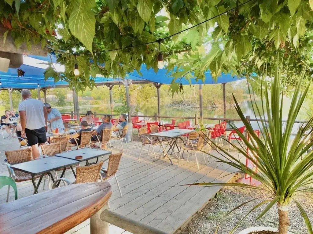 La Guinguette du Cro_Saint-Médard-de-Guizières_slider_image_1