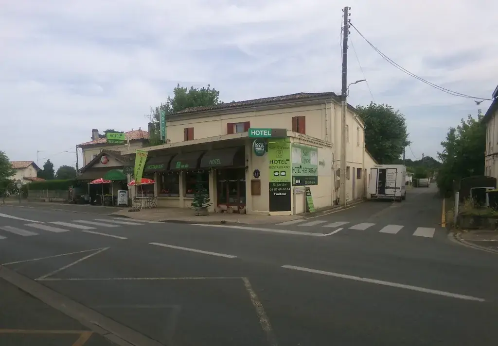 john hodge_Hôtel Saint Clément_Saint-Médard-de-Guizières_review