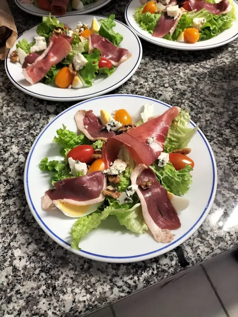 Les Epicuriens_Saint-Germain-les-Vergnes_slider_image_2