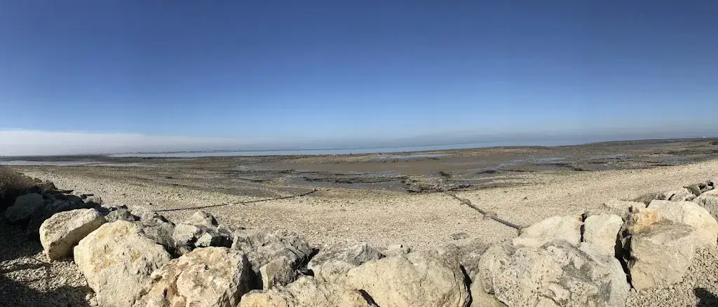 Benoît Bascou_Auberge paysanne de la mer_Saint-Martin-de-Ré_review